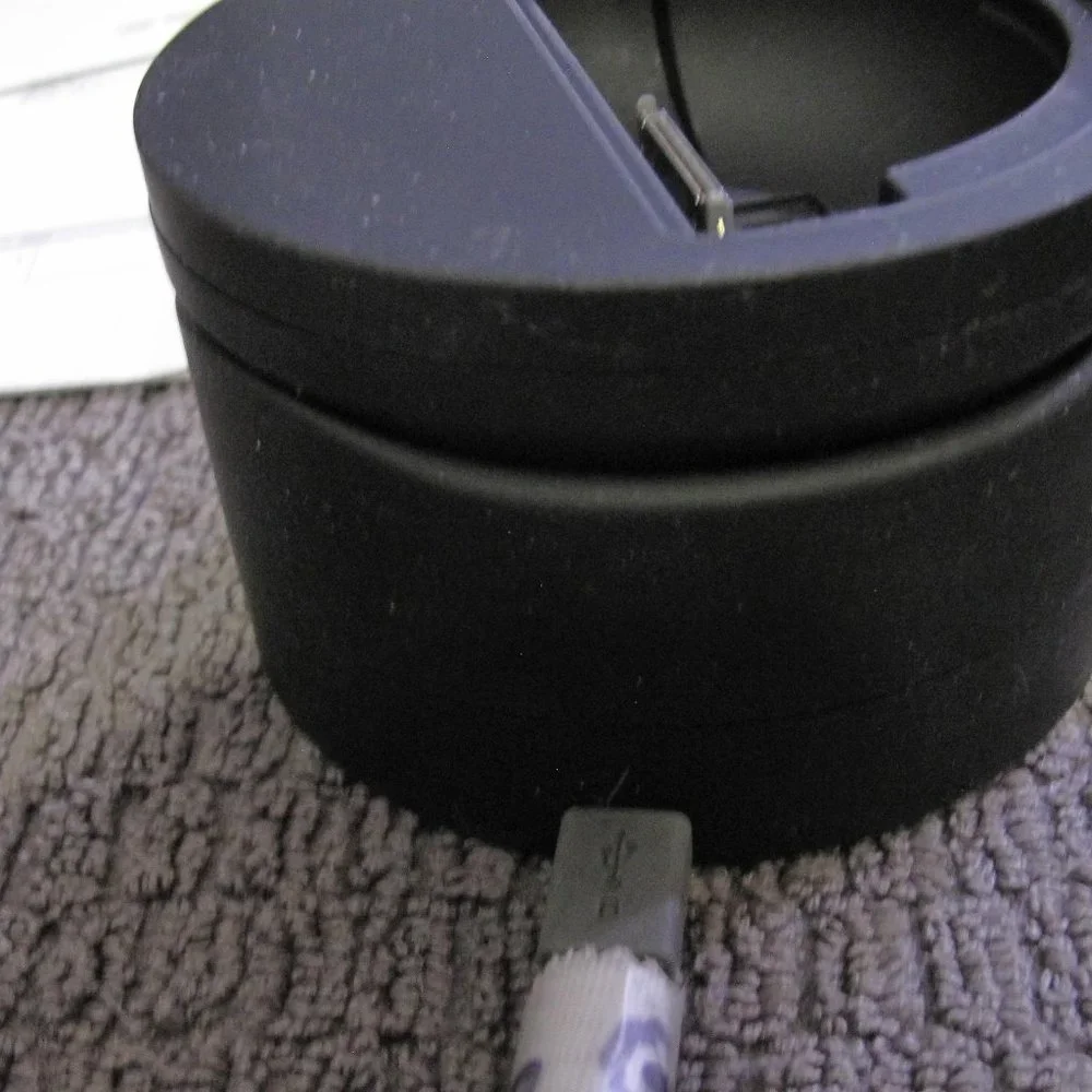 Motrr GL1-0KUN Galileo - App Controlled iOS Robotic Dock for Face Tracking
